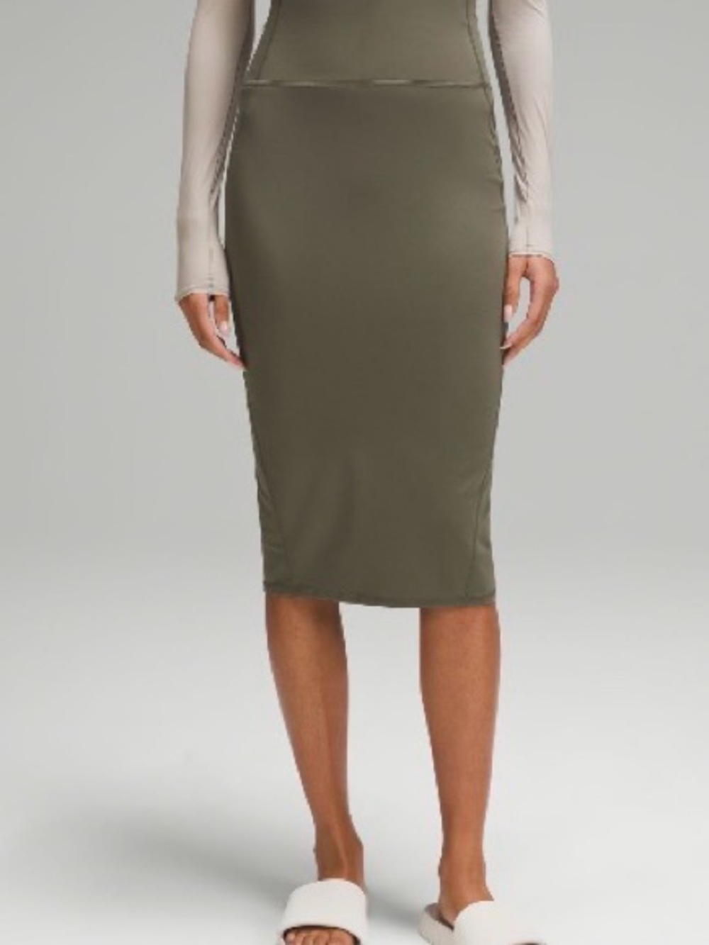 Lululemon Nulu Slim-Fit High Rise Skirt Size 6 Army Green